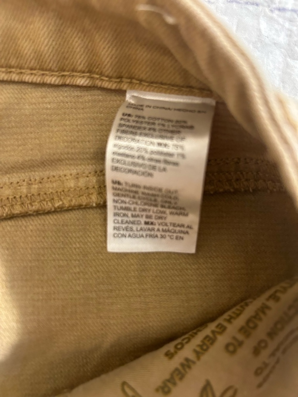 CHICO’S EMBROIDERED HIGH-RISE WIDE LEG JEANS BOHEMIAN FLORAL TAN COLOR SIZE 14R - Picture 6 of 15